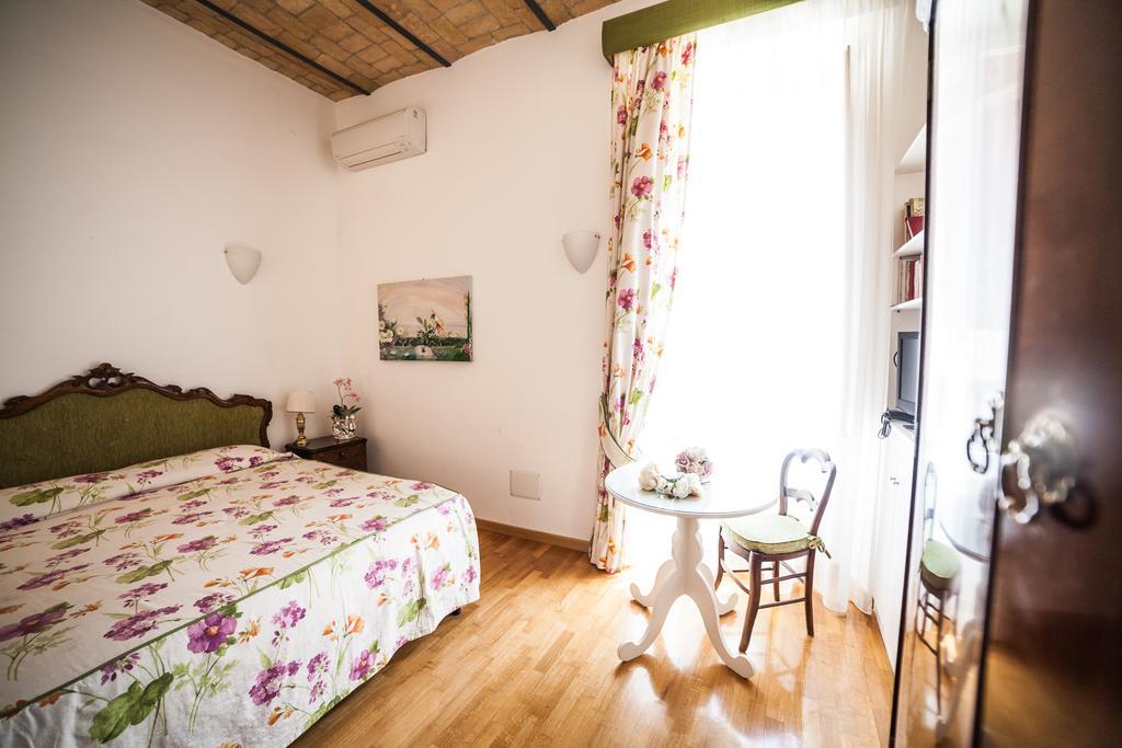 روما Villa Paganini B&B الغرفة الصورة