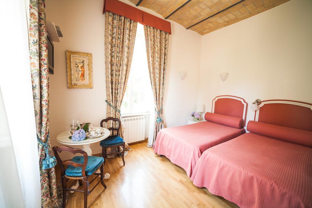 روما Villa Paganini B&B الغرفة الصورة